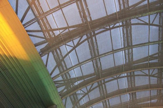 Las muestras de Digitaces llevaron el centro comercial transparente de la pantalla consideran a través del panel llevado P25